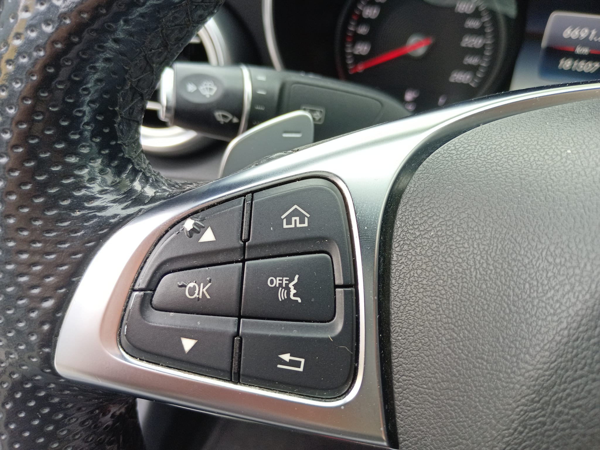 MERCEDES C 7